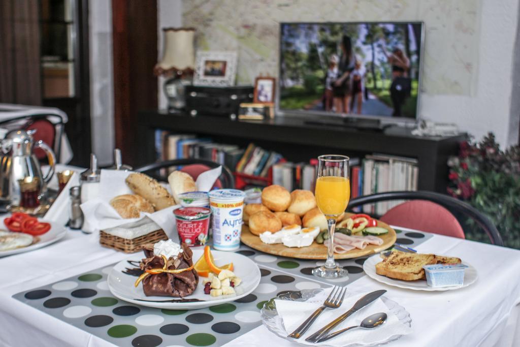 Halvat Guesthouse Σαράγεβο Εξωτερικό φωτογραφία